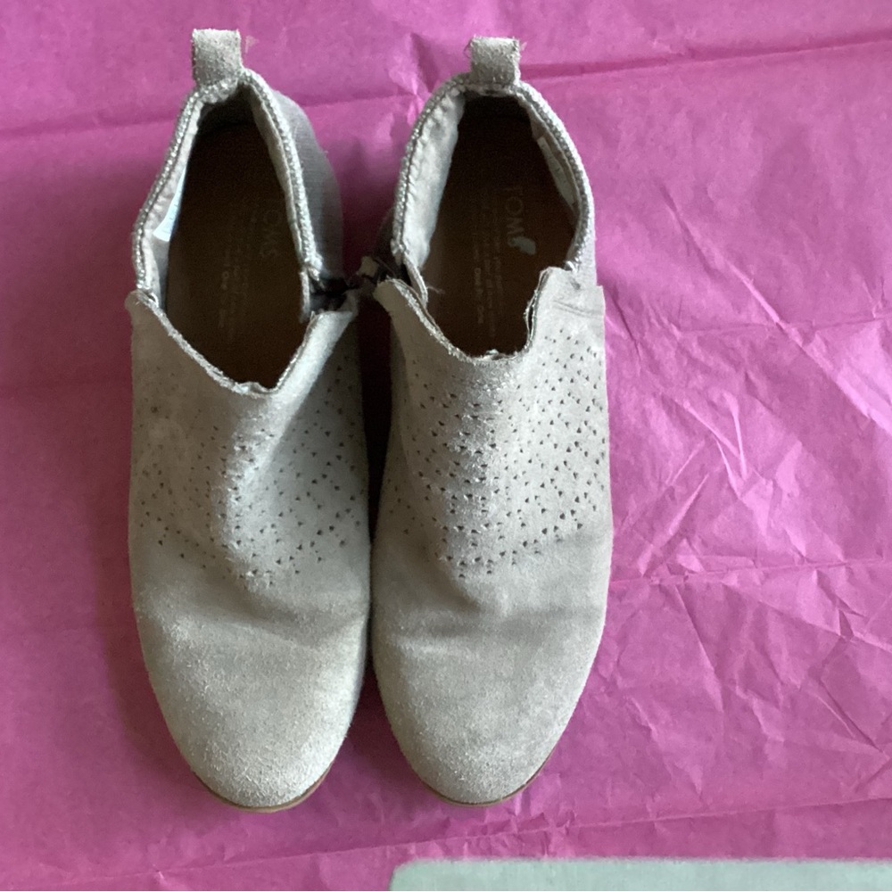 TOMS Kids' Gray Suede Shoes